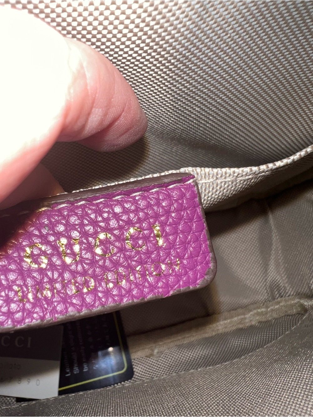 🦋 NWOT Purple Pebbled Leather fashion purse Soho Disco Crossbody - Picture 7 of 7